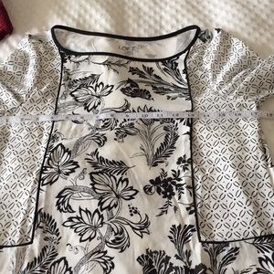 🌸Host Pick!🌸 LOFT Petite Mixed media blouse.